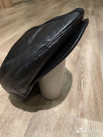 Мужская кожаная кепка