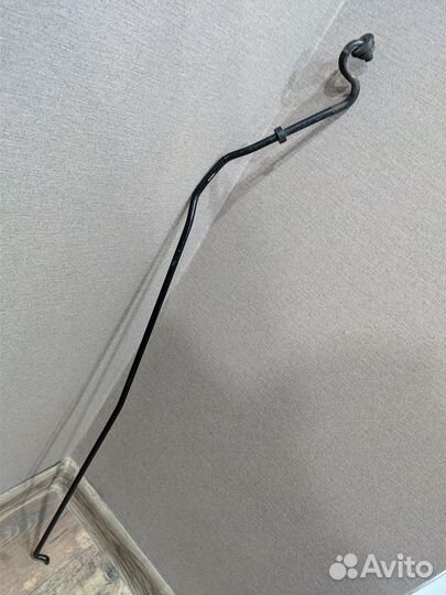 Держатель капота гольф 3