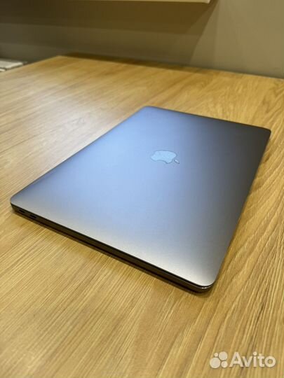 Macbook pro 13 2017 8/128