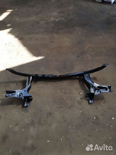 Фольксваген Транспортер 2005г.Рамка радиаторов