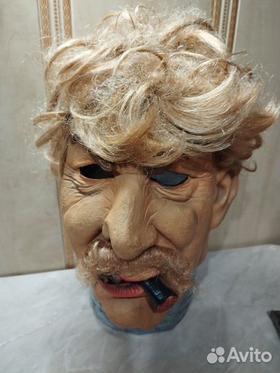 Маска маскарадная