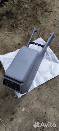 Центральная консоль W210