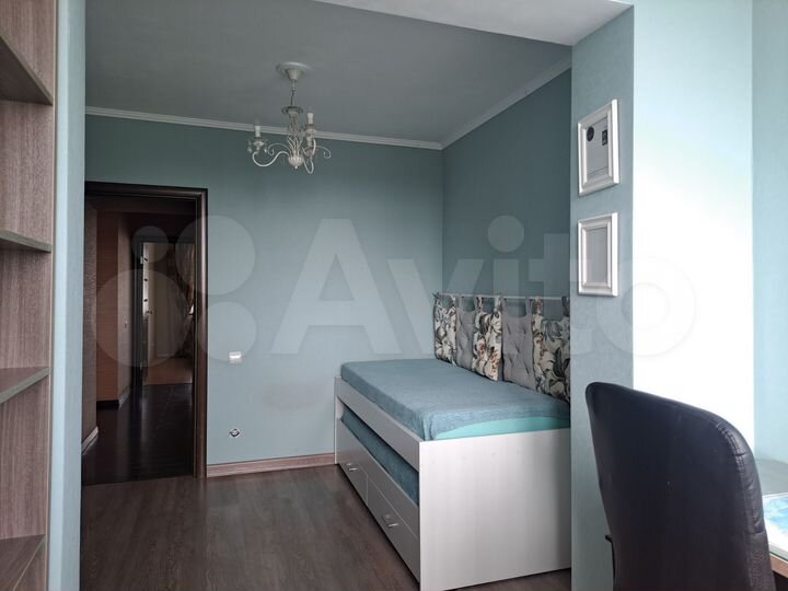 4-к. квартира, 86 м², 8/10 эт.