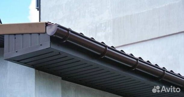 Софит белый