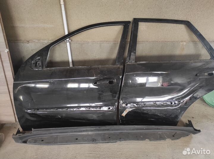 Кузовные детали на мл 164