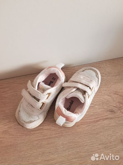 Кроссовки для девочки