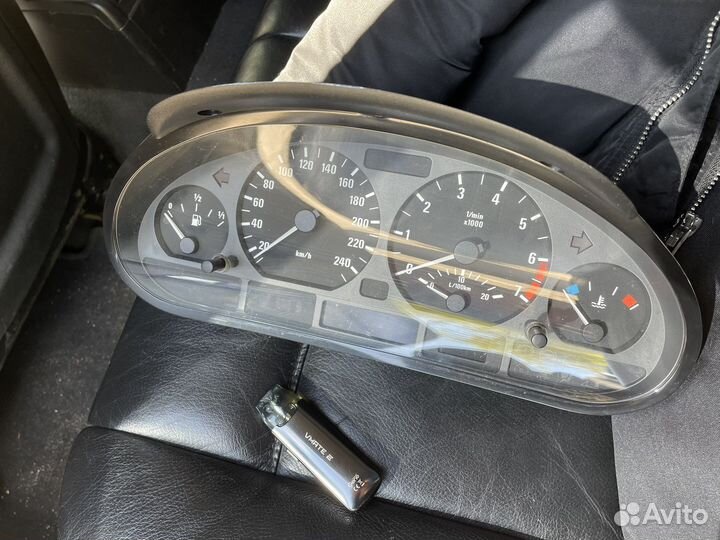 Приборная панель е46