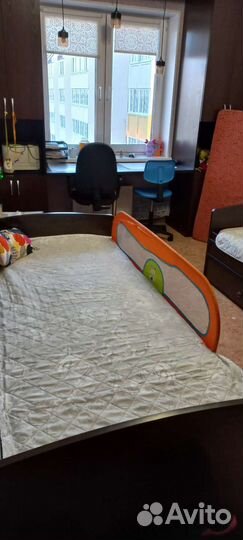 Бортик для детской кроватки