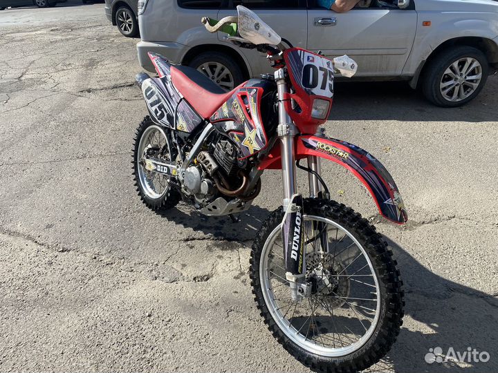 Продам мотоцикл эндуро Honda XR250