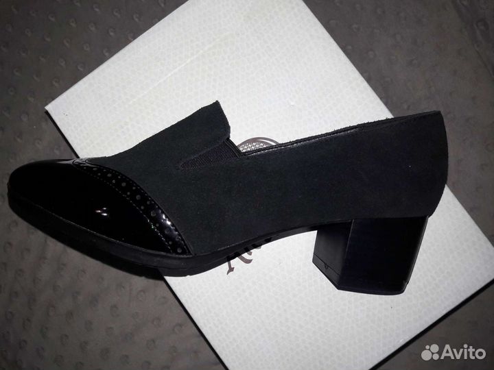 Туфли новые нат. замша и кожа р.39-40
