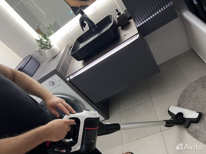 Пылесос ручной Bosch Unlimited Serie 6 BCS611AM