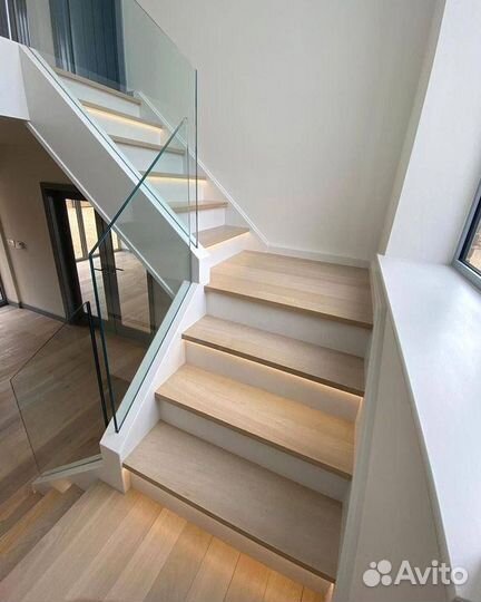 Стеклянные перила для лестниц