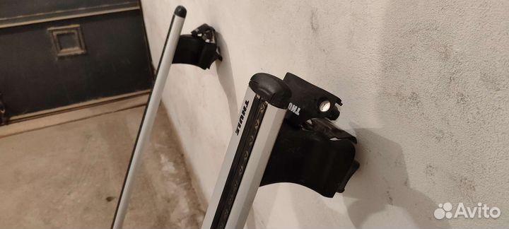 Багажник Thule на крышу Kia Rio / Hyundai Solaris