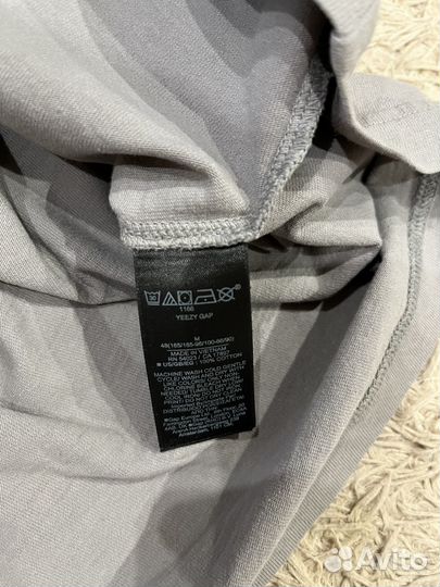 Yeezy gap лонгслив оригинал