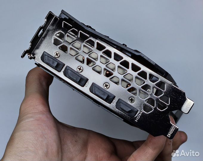 RX 5700 XT (RTX 3060) отличная видеокарта