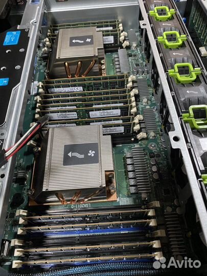 Новый сервер Cisco UCS C240 M3 SFF