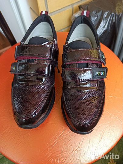 Полуботинки 33р