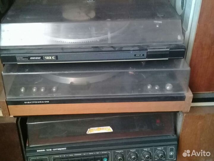 Проигрыватель, приёмник, магнитофон