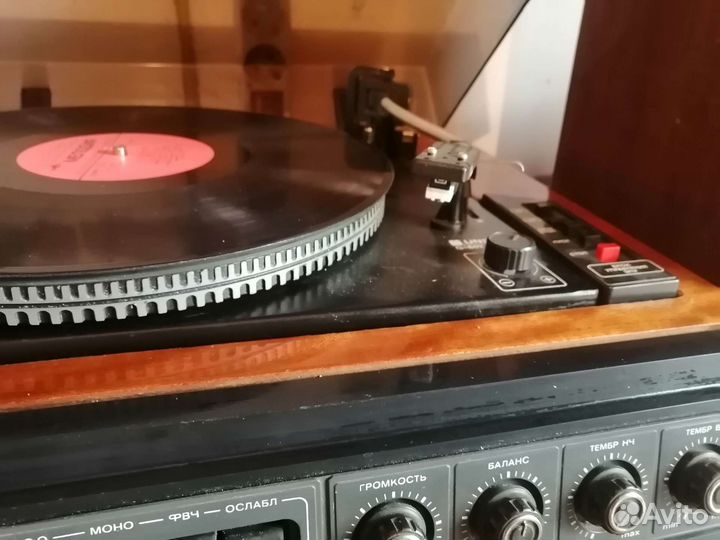 Проигрыватель винила Вега 108 стерео