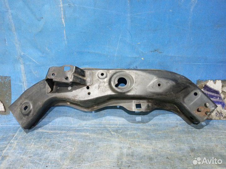 Суппорт правый Mitsubishi Outlander 3 3 2012