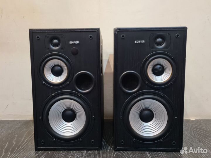 Колонки Edifier R2700