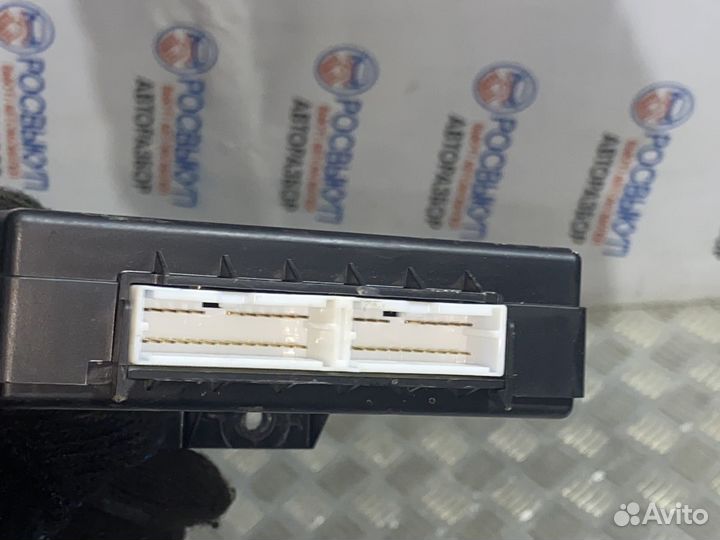 Блок управления центральным замком Kia Rio (QB) II