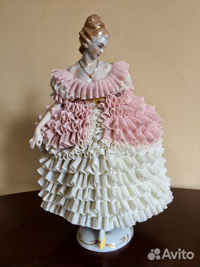 Дама. Кружевной фарфор. Sitzendorf