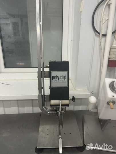 Клипсаторы односкрепочеые Poly Clip и maga