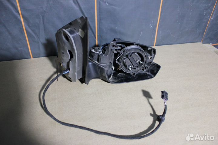Корпус зеркала правого - Volkswagen Polo