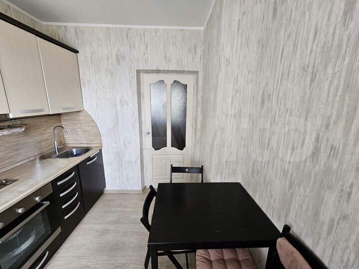 3-к. квартира, 60 м², 6/12 эт.