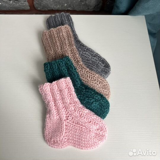 Носочки детские вязаные