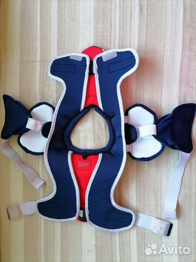 Нагрудник хоккейный easton