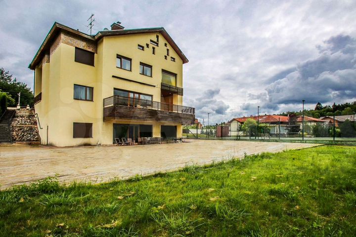 Дом 600 м² на участке 30 сот.