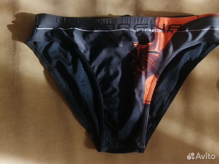 Купальные плавки мужские