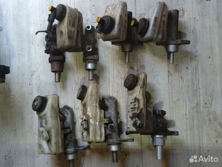 Цилиндр тормозной главный Рено Меган 2 / Логан