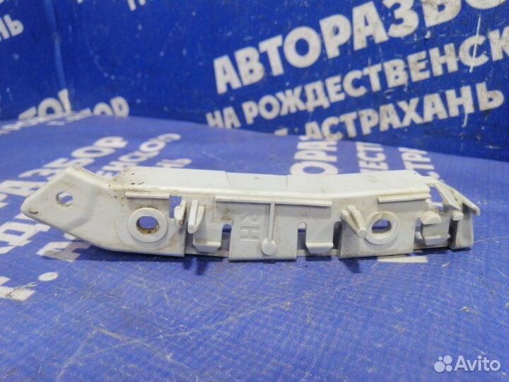 Крепление переднего бампера Ford Focus 3 седан