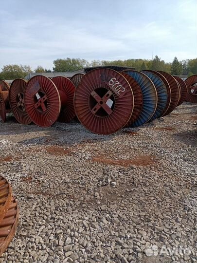 Металлические кабельные катушки