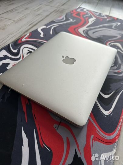 Apple macbook air 2012