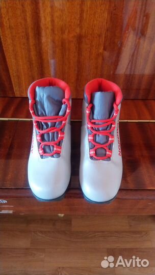 Подростковые лыжи беговые С ботинками nordway 150
