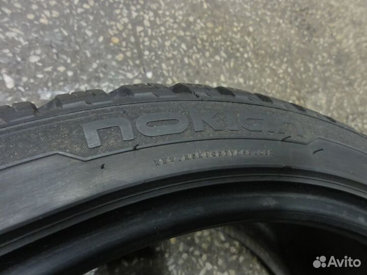 Nokian Hakkapeliitta 8 245/35 R19 93T