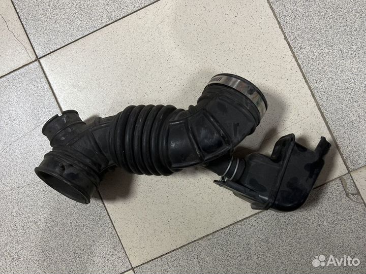 Патрубок воздухозаборника Nissan Qashqai