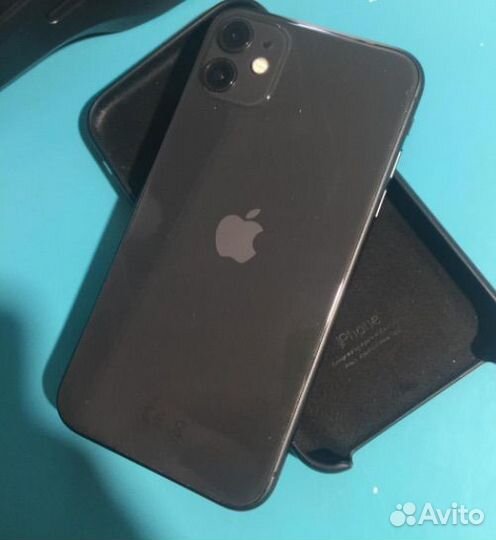 iPhone 11, 64 ГБ
