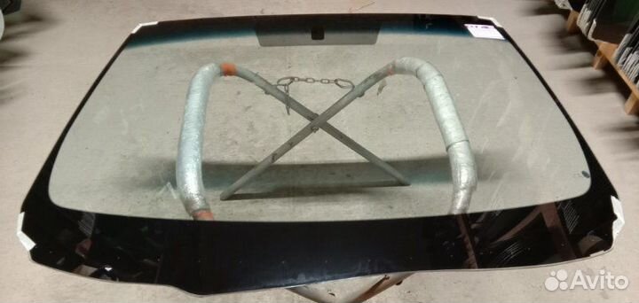 Лобовое стекло Nissan Almera g15