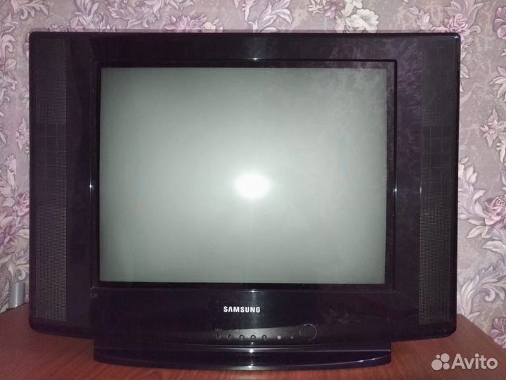 Телевизор samsung