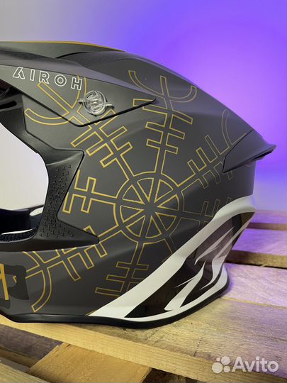 Внедорожный шлем Airoh Twist 2.0 Viking