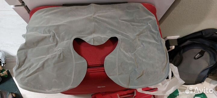 Подушка для путешествий