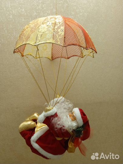 Дед Мороз / Santa Parachute