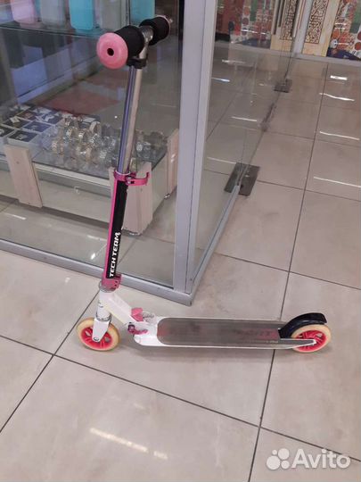 Велосипеды, самокат, скейтборд