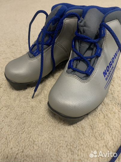 Лыжные ботинки