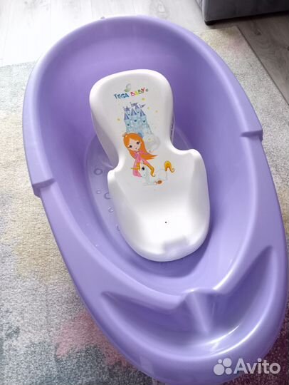 Ванночка для купания с горкой и пеленальная доска